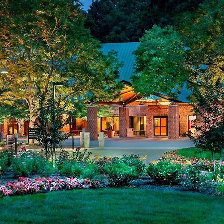 Princeton Marriott At Forrestal Exterior photo